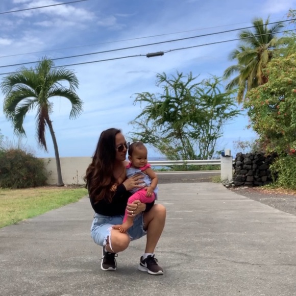 HOST ITEM 🤙 LOGO or 𝘜𝘕𝘓𝘐𝘚𝘛𝘌𝘋 🙏❤️ 𝘛𝘩𝘢𝘯𝘬 𝘺𝘰𝘶 / 🅜🅐🅗🅐🅛🅞 - Picture 8 of 17